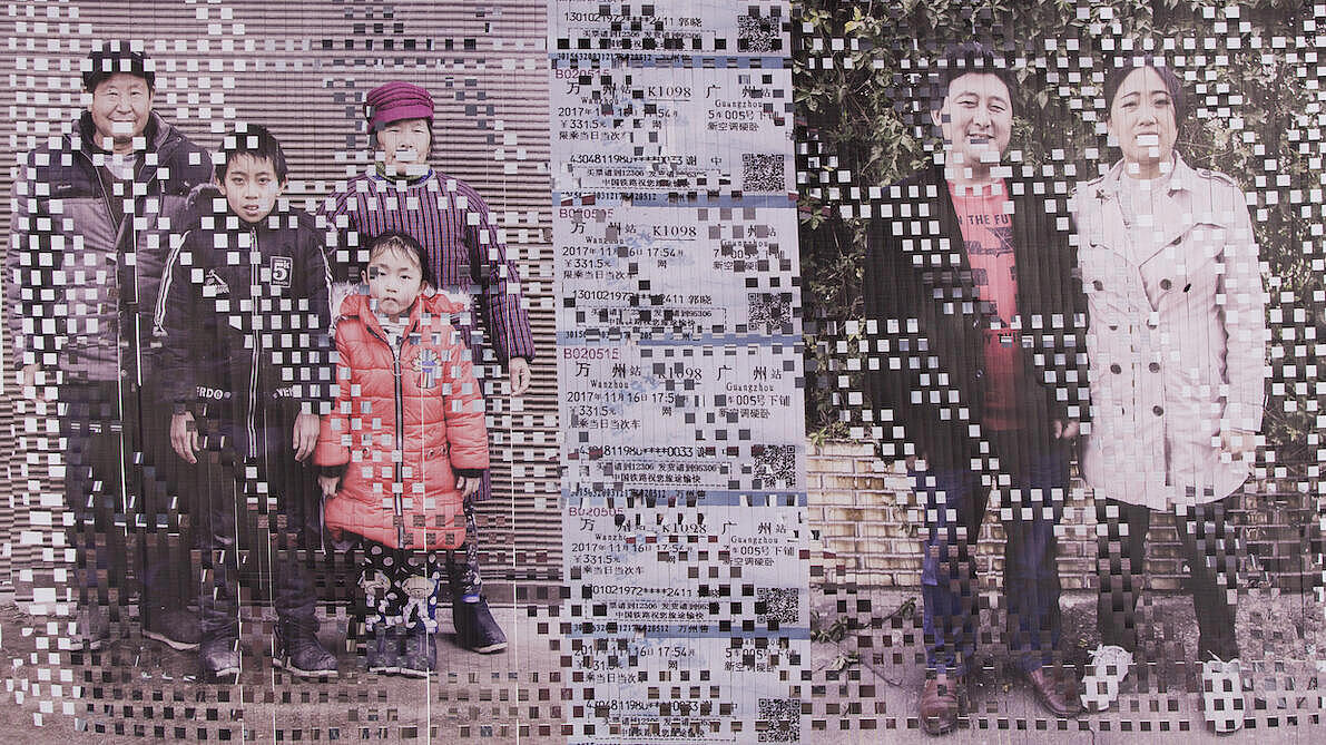 An old woman and an old man are standing on the left hand part of this photo mosaic, , in front of them a boy and a smaller girl. The middle strip shows tickets. On the right stands a man and a woman. All of them are wearing winter clothes.
